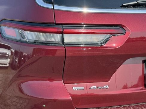 Certified 2022 Jeep Grand Cherokee L Overland AWD/4WD image 7