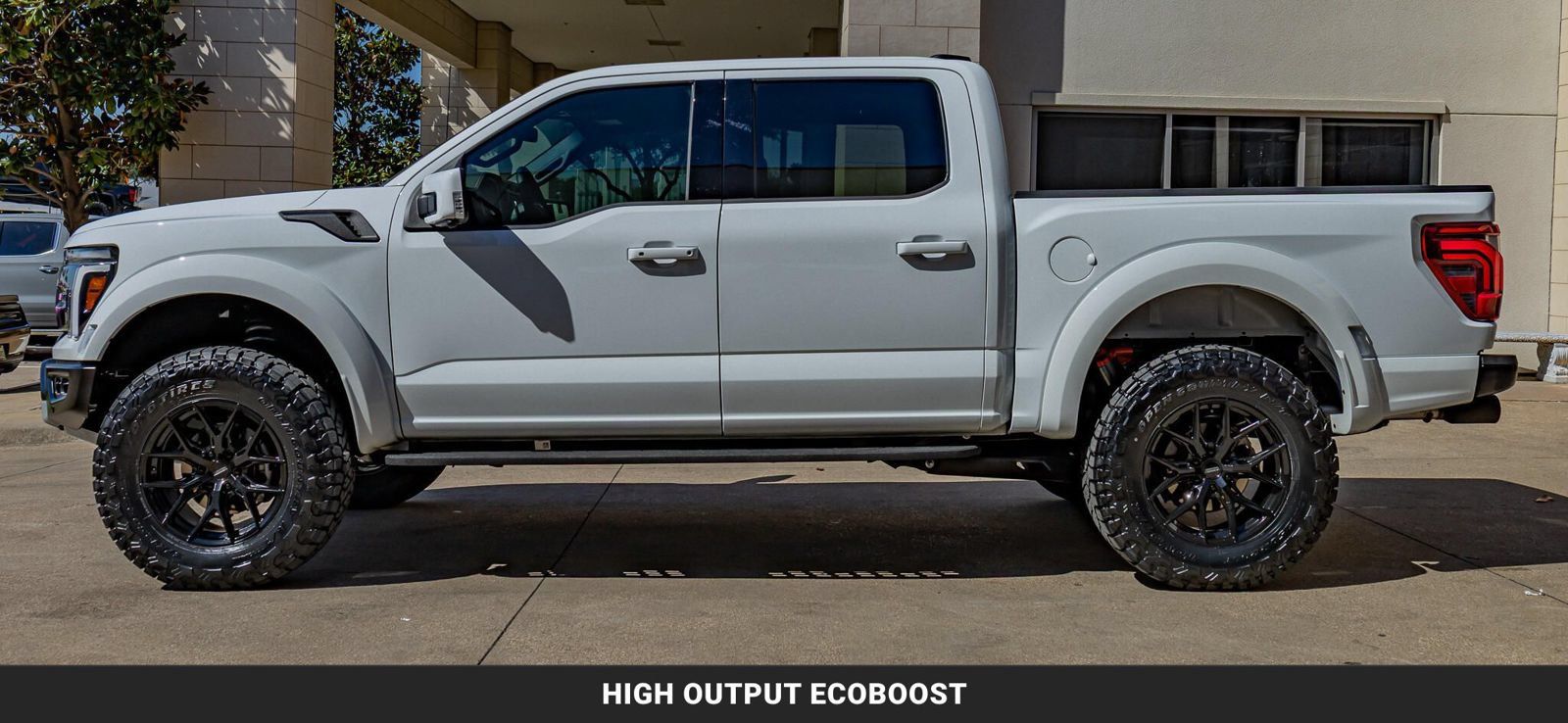 Used 2025 Ford F150 Raptor AWD/4WD image 6