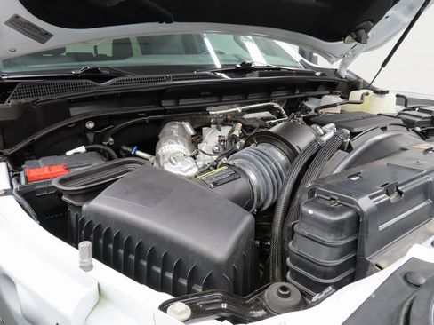 Used 2024 GMC Sierra 2500 AT4 w/ AT4 Preferred Package image 27