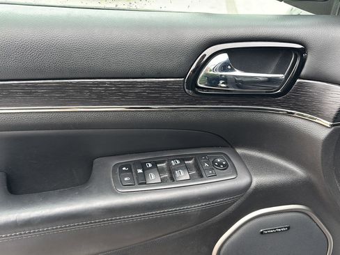 Used 2020 Jeep Grand Cherokee High Altitude image 15