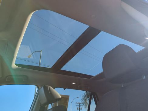 Used 2023 Honda Pilot Elite image 19