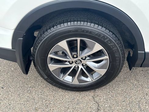 Used 2016 Toyota RAV4 XLE AWD/4WD image 42