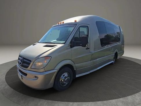 Used 2012 Mercedes-Benz Sprinter 3500 image 3