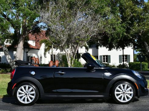 Used 2018 MINI Cooper S image 43