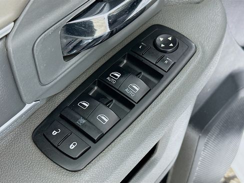 Used 2015 RAM 1500 Big Horn AWD/4WD image 16