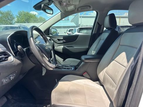 Used 2019 Chevrolet Equinox Premier AWD/4WD image 13