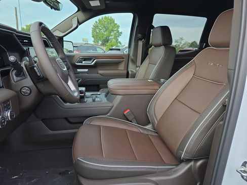 New 2026 GMC Sierra 1500 Denali w/ Technology Package image 11