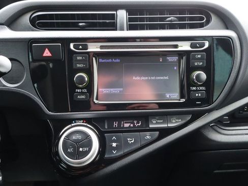 Used 2016 Toyota Prius C One image 34