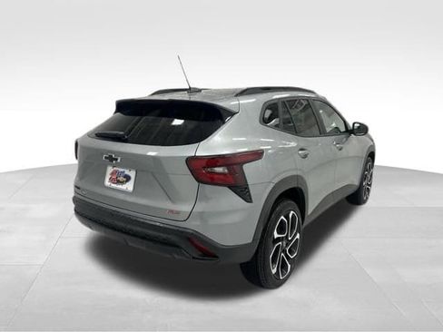 New 2026 Chevrolet Trax RS w/ Sunroof Package FWD image 19