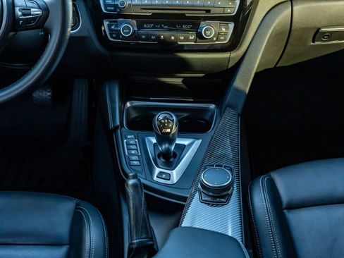 Used 2018 BMW M3 image 22