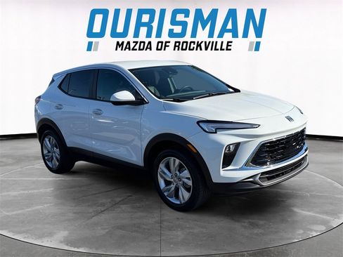 Used 2024 Buick Encore GX Preferred image 1