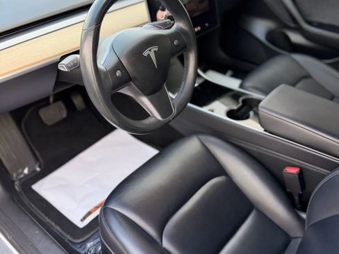 Used 2018 Tesla Model 3 Long Range image 9