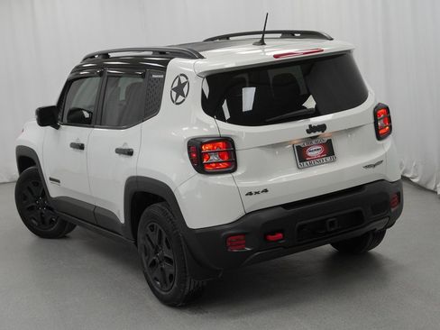 Certified 2017 Jeep Renegade Trailhawk image 12