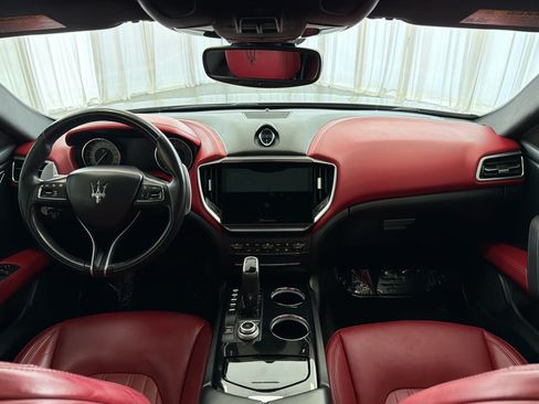 Used 2022 Maserati Ghibli Modena RWD image 17