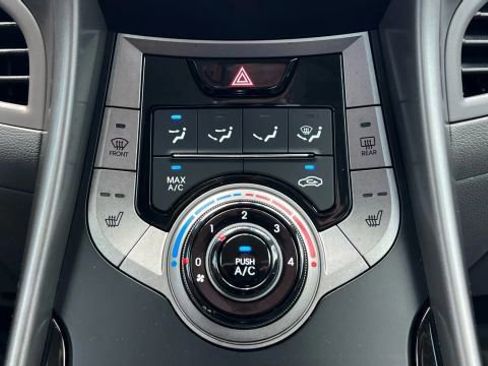 Used 2013 Hyundai Elantra image 30