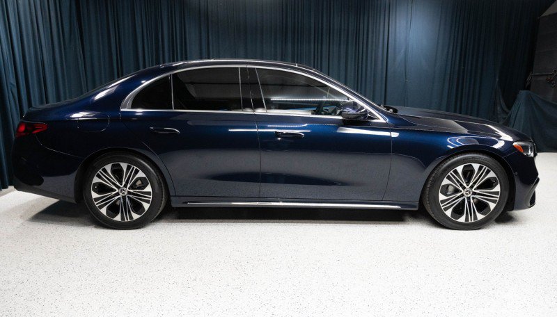 Certified 2025 Mercedes-Benz E 350 4MATIC Sedan image 4
