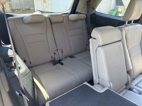 Used 2016 Honda Pilot Touring image 33