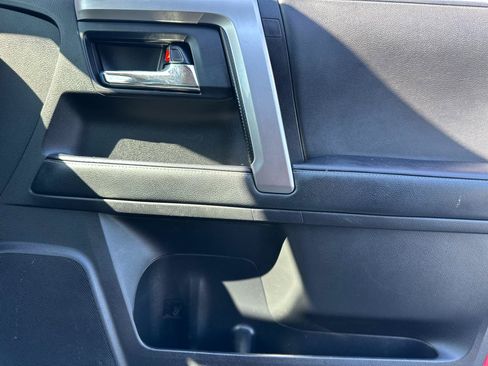 Used 2020 Toyota 4Runner SR5 RWD image 19