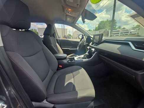 Used 2019 Toyota RAV4 LE w/ All Weather Liner Package AWD/4WD image 14