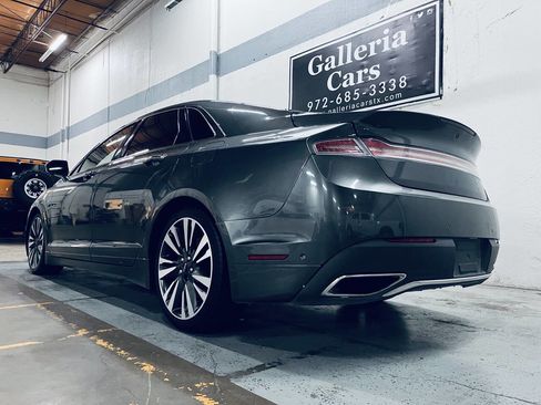 Used 2019 Lincoln MKZ Reserve w/ Luxury Package FWD image 4