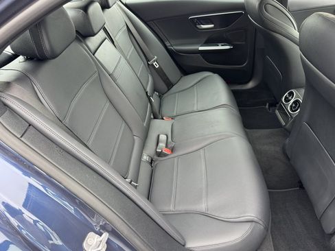 Used 2025 Mercedes-Benz C 300 Sedan image 8