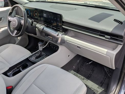 Used 2025 Hyundai Kona SEL FWD image 54