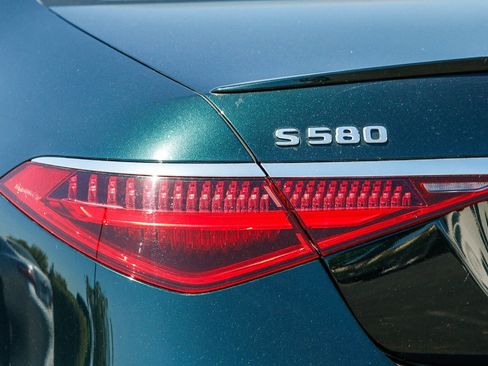New 2024 Mercedes-Benz S 580 4MATIC Sedan image 8