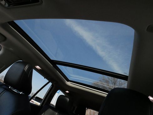 Used 2025 Toyota Grand Highlander AWD Hybrid image 33