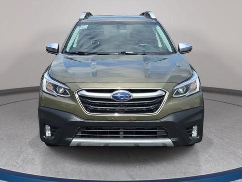 Used 2022 Subaru Outback Touring XT AWD/4WD image 2