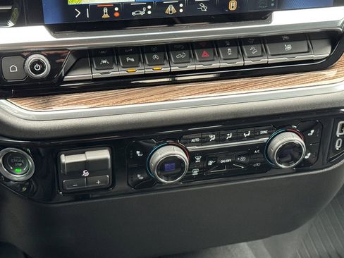 New 2026 Chevrolet Silverado 1500 LT w/ Z71 Off-Road Package image 18