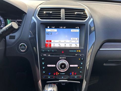 Used 2018 Ford Explorer Limited w/ Equipment Group 301A image 30