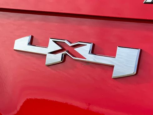 Used 2021 GMC Sierra 3500 SLT w/ SLT Convenience Package image 20