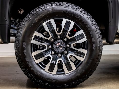 Used 2026 GMC Sierra 2500 Denali Ultimate AWD/4WD image 35