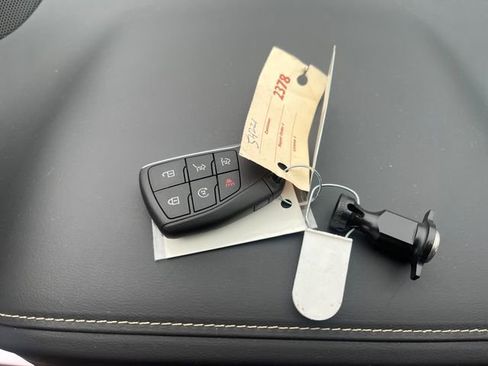 Used 2023 Chevrolet Suburban Premier image 28