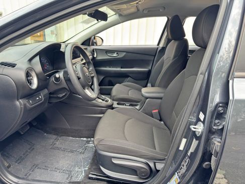 Used 2020 Kia Forte LXS FWD image 15
