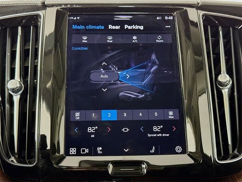 Certified 2023 Volvo XC60 B5 Ultimate w/ Protection Package Premier image 16