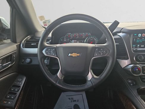 Used 2016 Chevrolet Suburban LTZ image 12