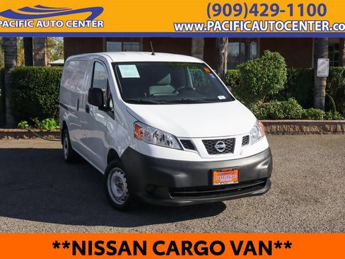 Used 2017 Nissan NV200 S FWD image 1