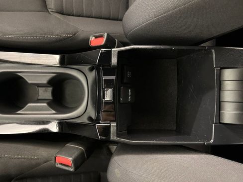 Used 2019 Toyota Corolla Hatchback image 23