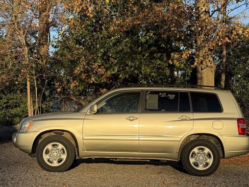 Used 2003 Toyota Highlander 4WD V6 image 1