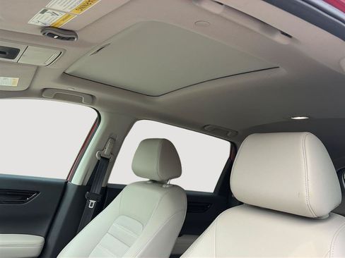 Used 2023 Honda CR-V EX-L image 4