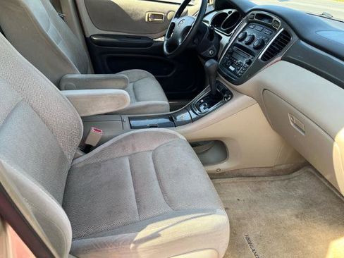 Used 2003 Toyota Highlander 4WD V6 image 10