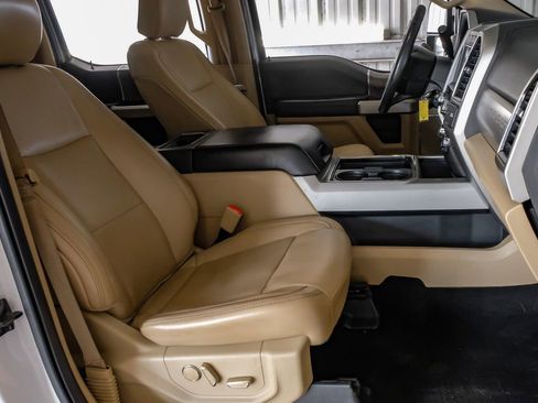 Used 2019 Ford F250 Lariat w/ Lariat Value Package image 31