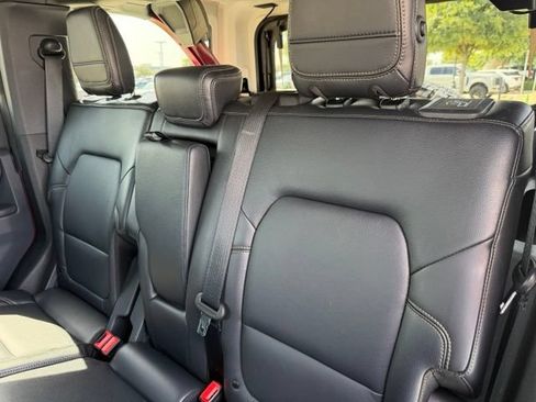 Used 2025 Ford Bronco Badlands AWD/4WD image 20