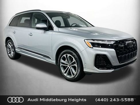 Certified 2025 Audi Q7 2.0T Premium Plus w/ Convenience Plus Package AWD/4WD image 1