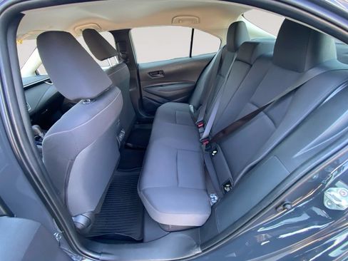Used 2025 Toyota Corolla LE FWD image 12