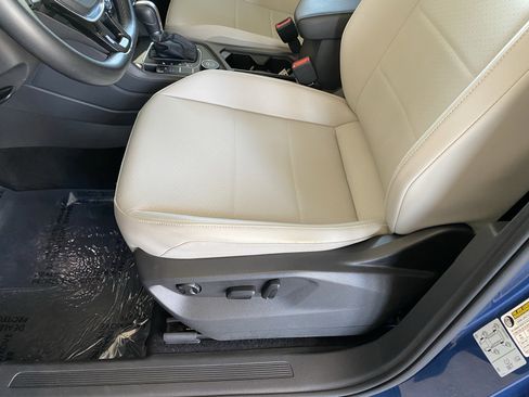 Used 2019 Volkswagen Tiguan SEL AWD/4WD image 13