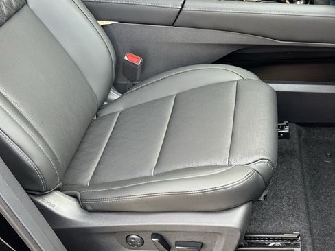 New 2026 Nissan Murano Platinum w/ Cargo Package AWD/4WD image 9