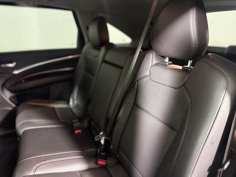 Used 2018 Acura MDX SH-AWD image 25