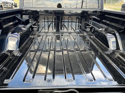 New 2025 Jeep Gladiator Sport image 32